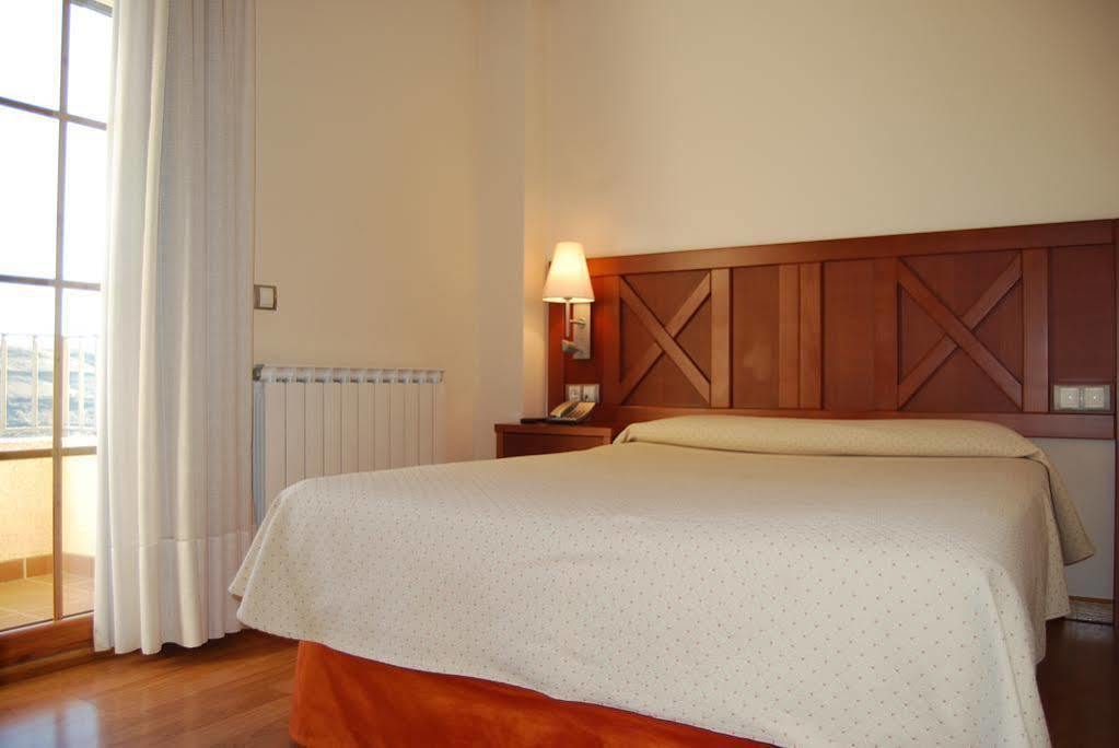 Hotel Meleiros Castro De Sanabria Εξωτερικό φωτογραφία